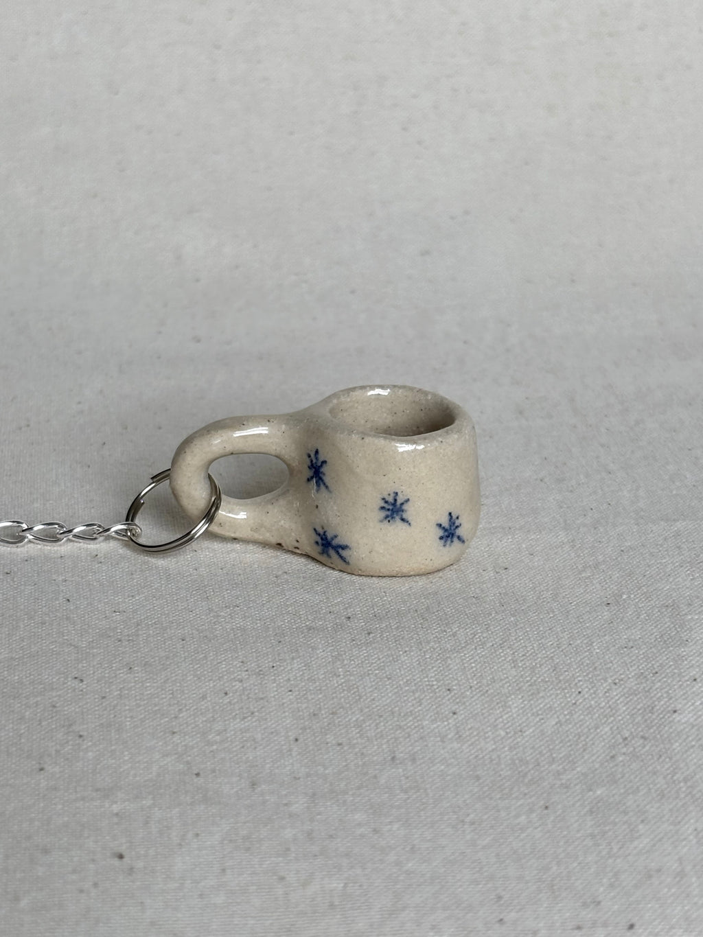 Mini mug keyring - navy stars