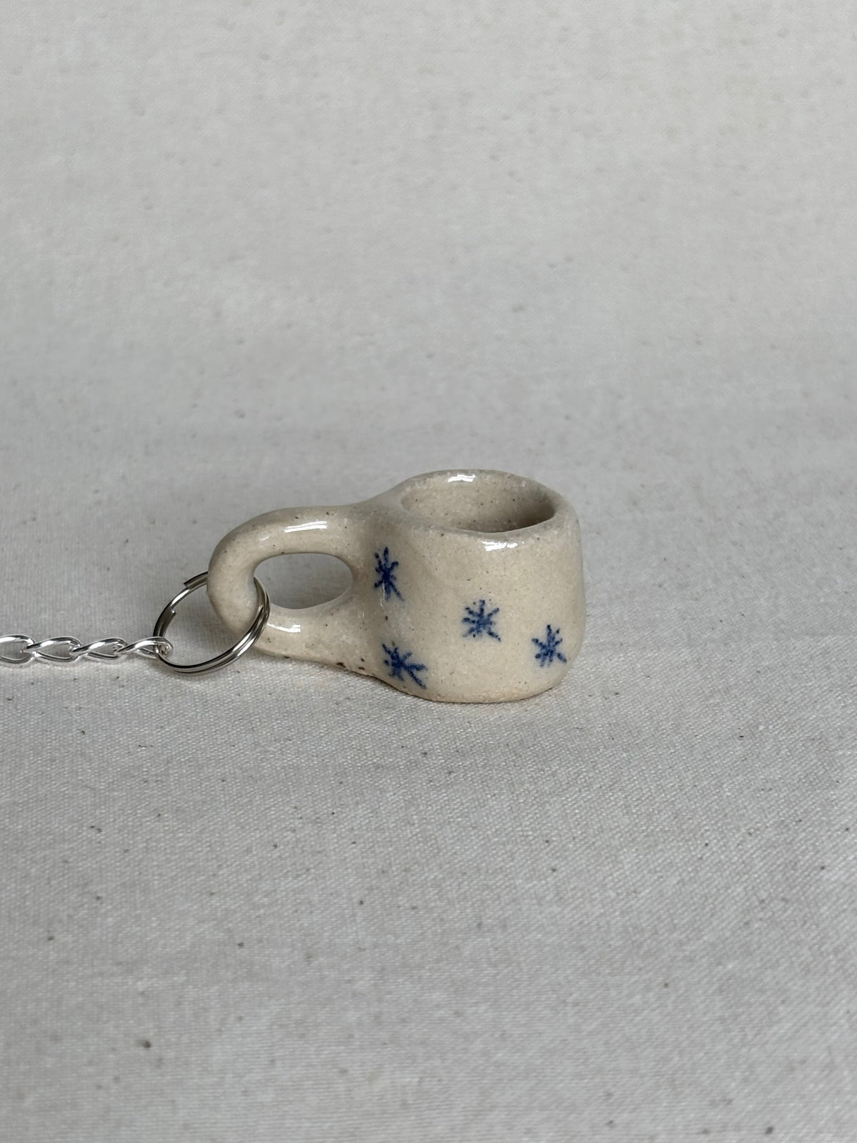 Mini mug keyring - navy stars