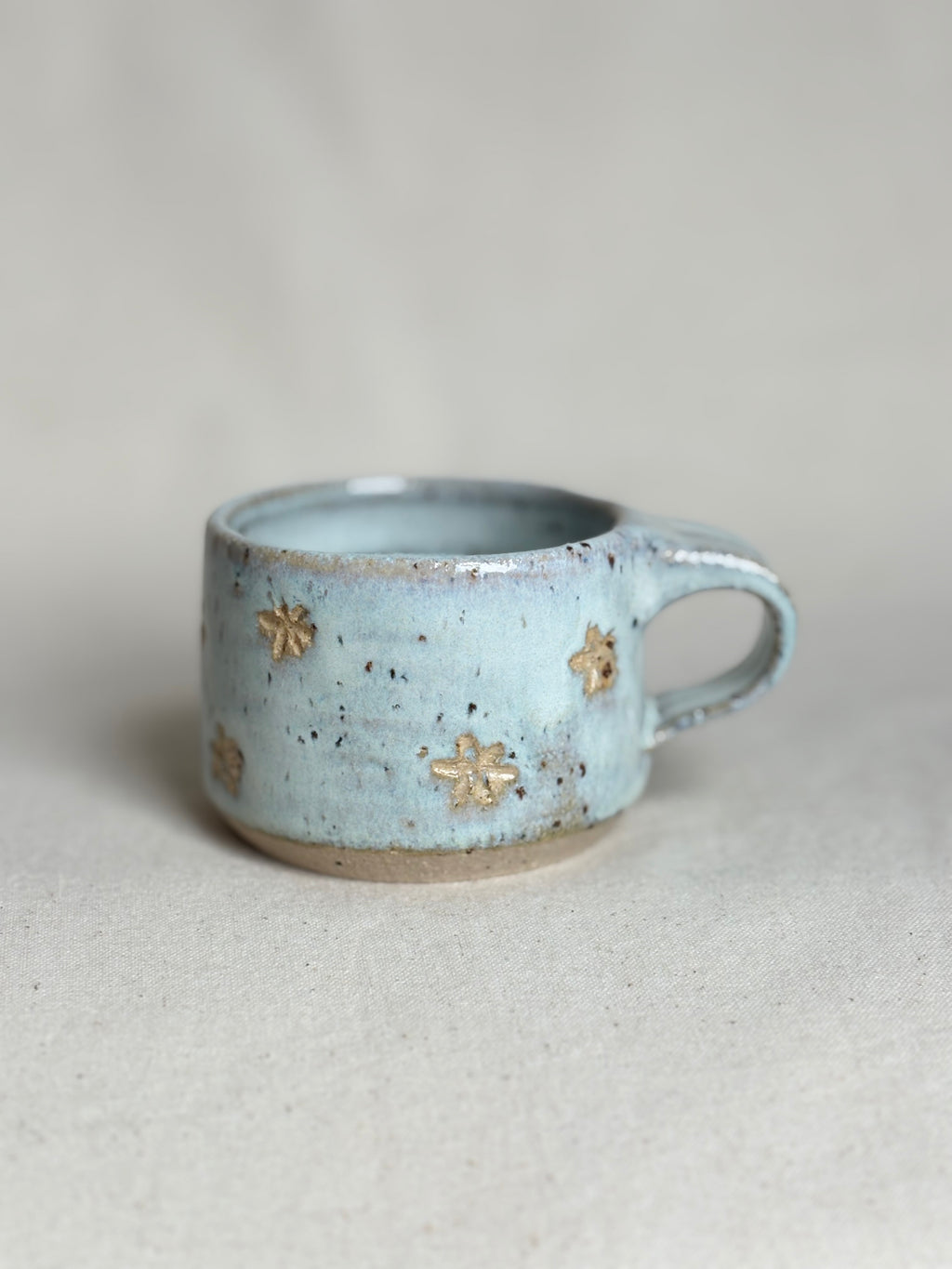 Espresso cup with flower detailing
