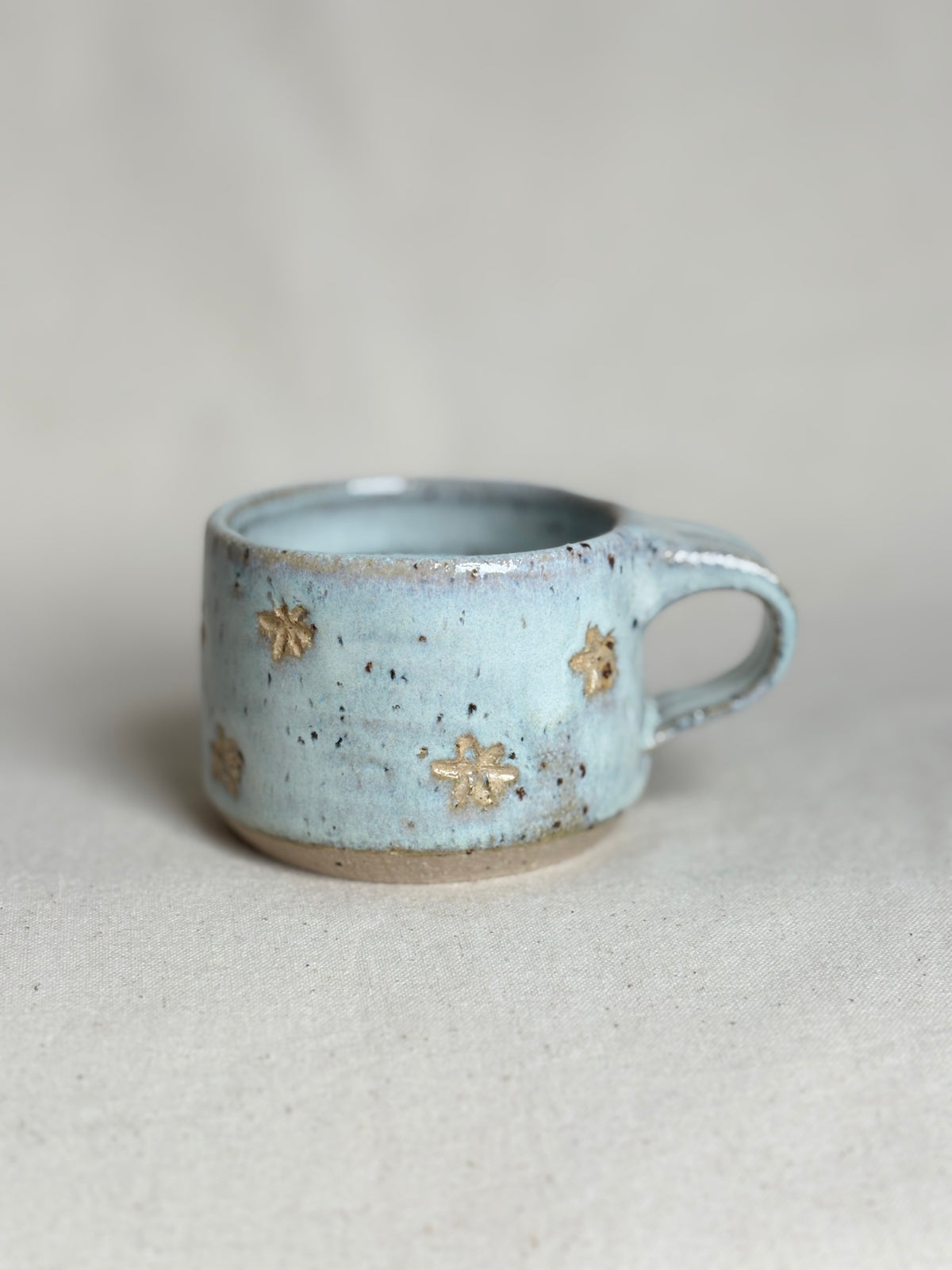 Espresso cup with flower detailing