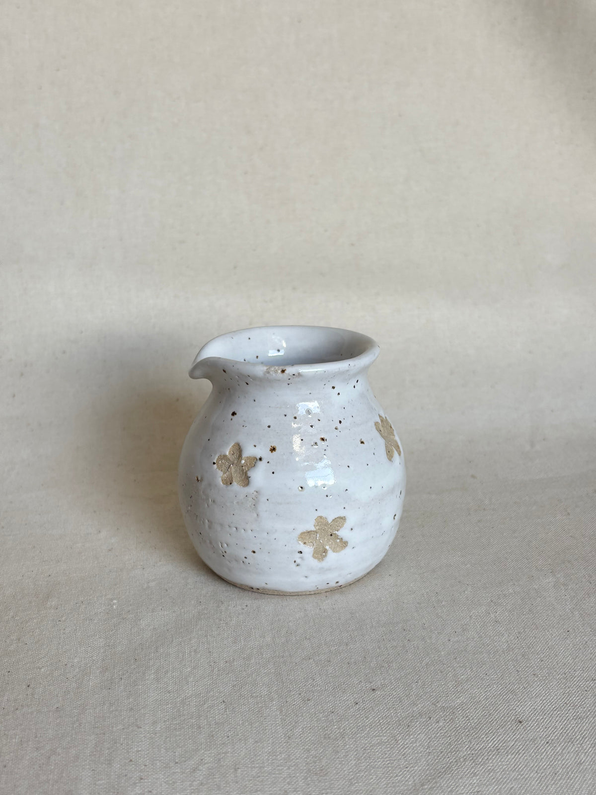 Mini milk jug - white