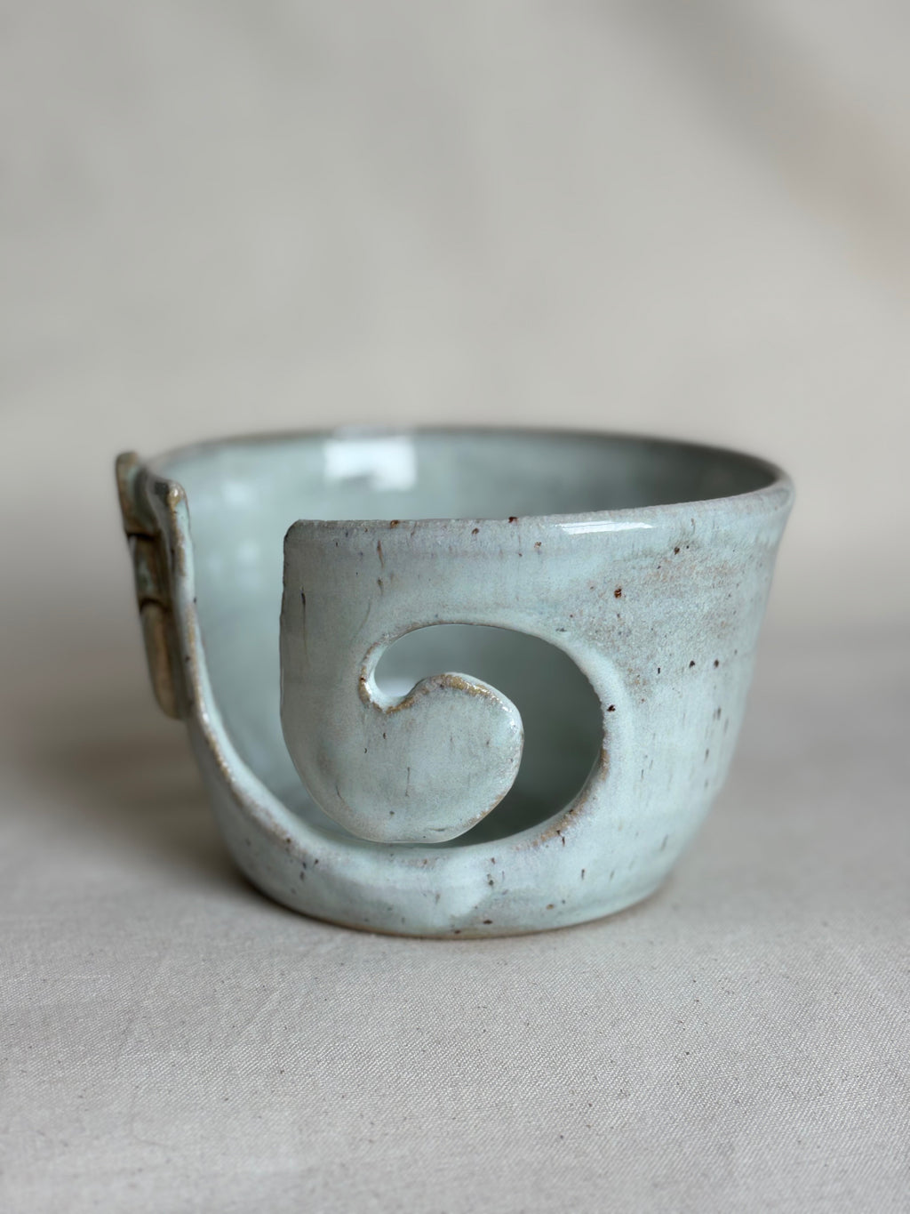 Monstera yarn bowl - blue (second)