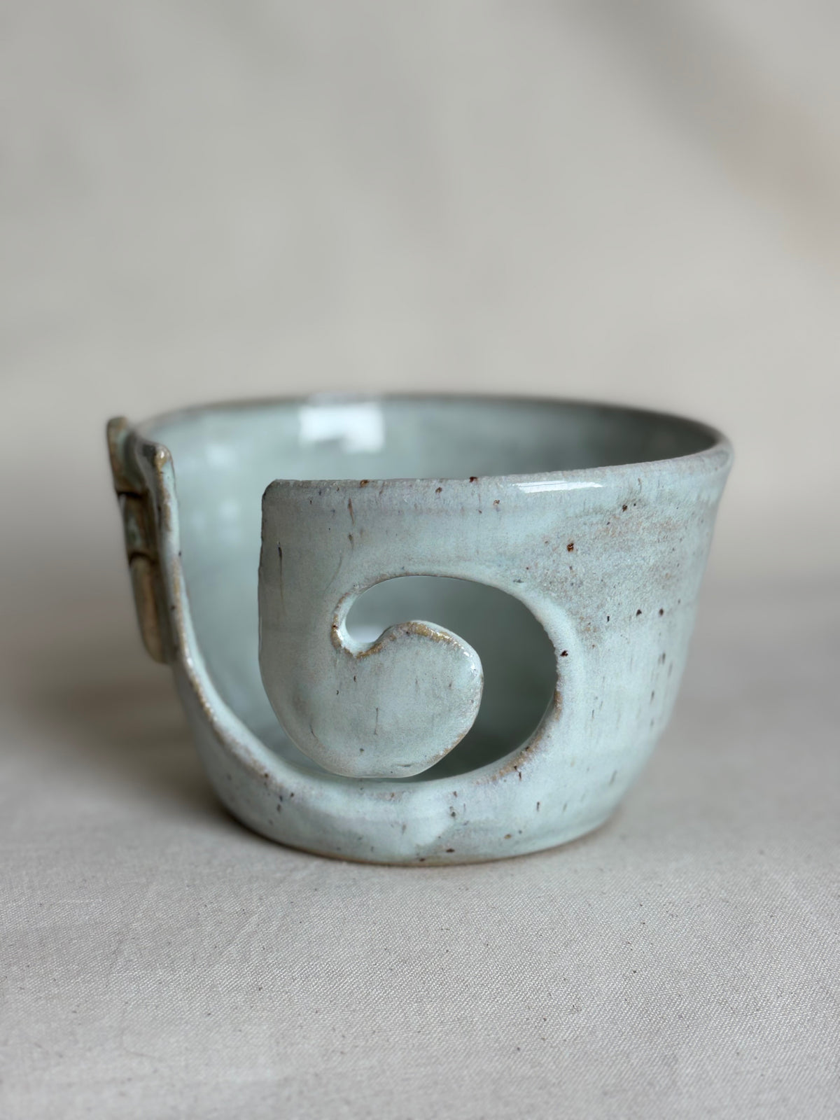 Monstera yarn bowl - blue (second)