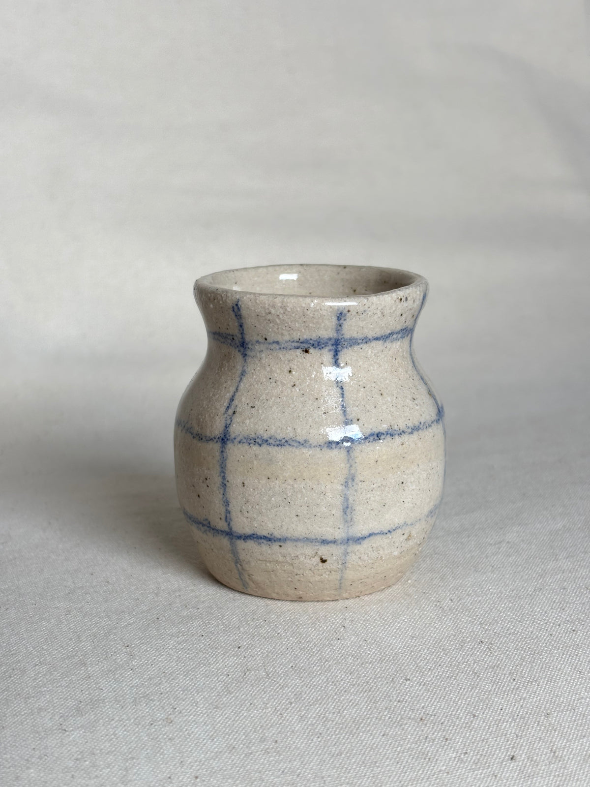 Mini grid vase