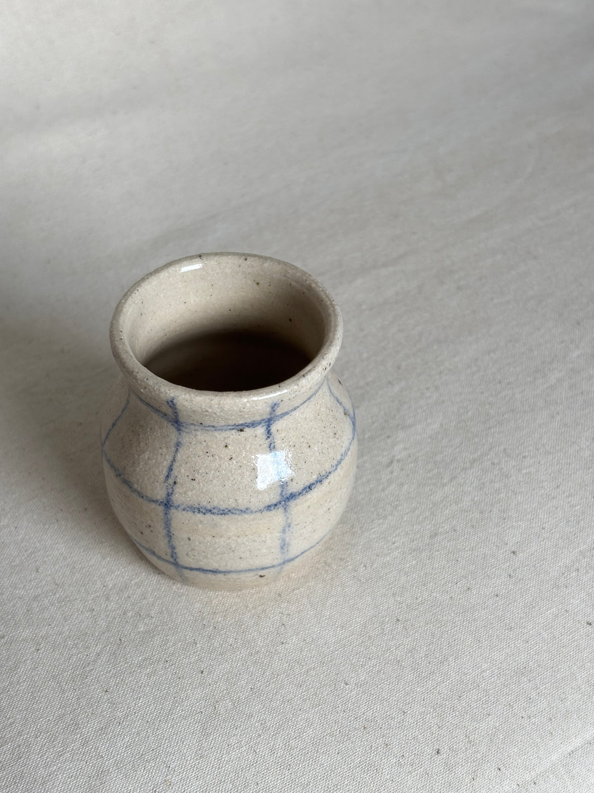 Mini grid vase