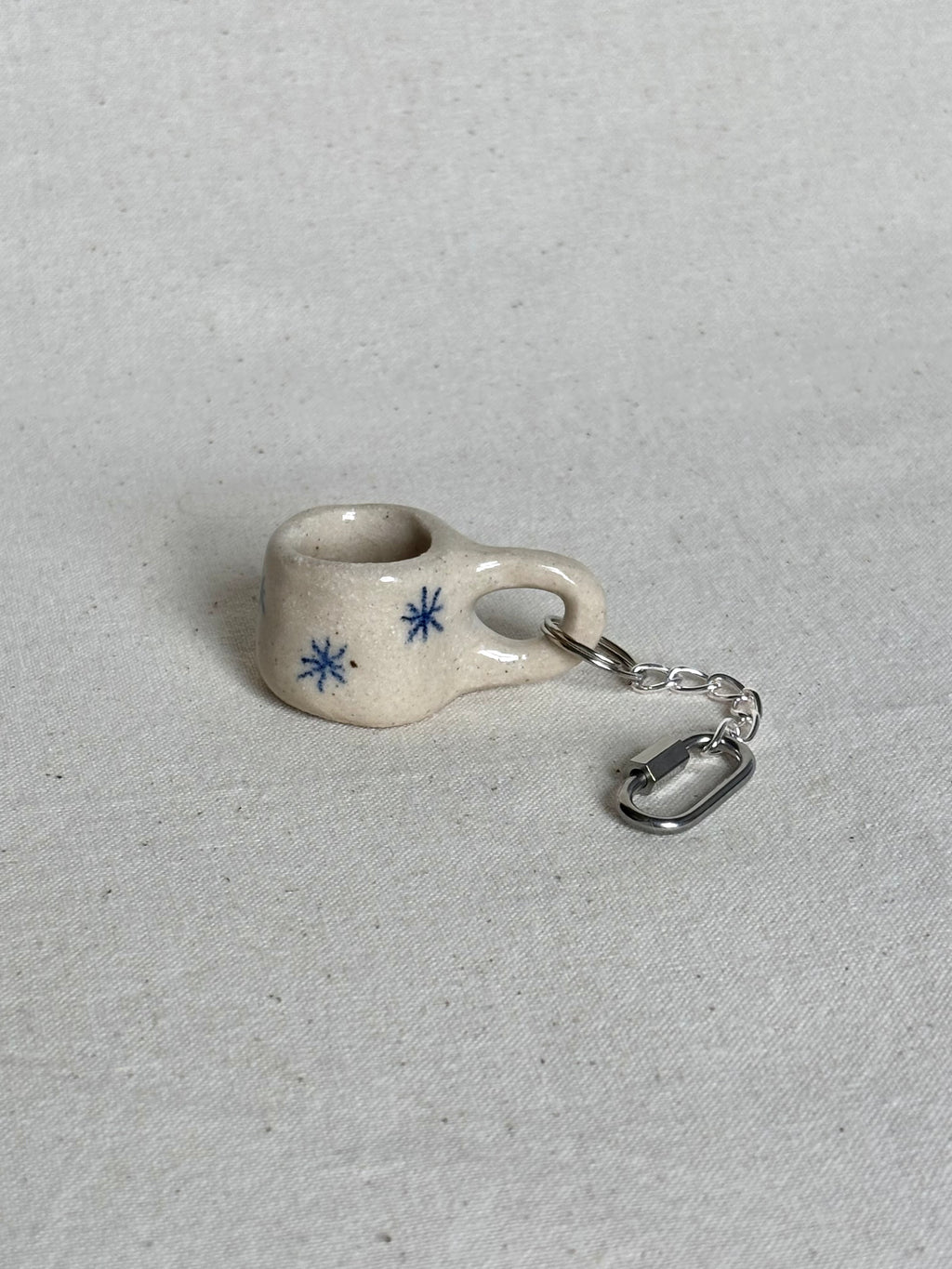 Mini mug keyring - navy stars