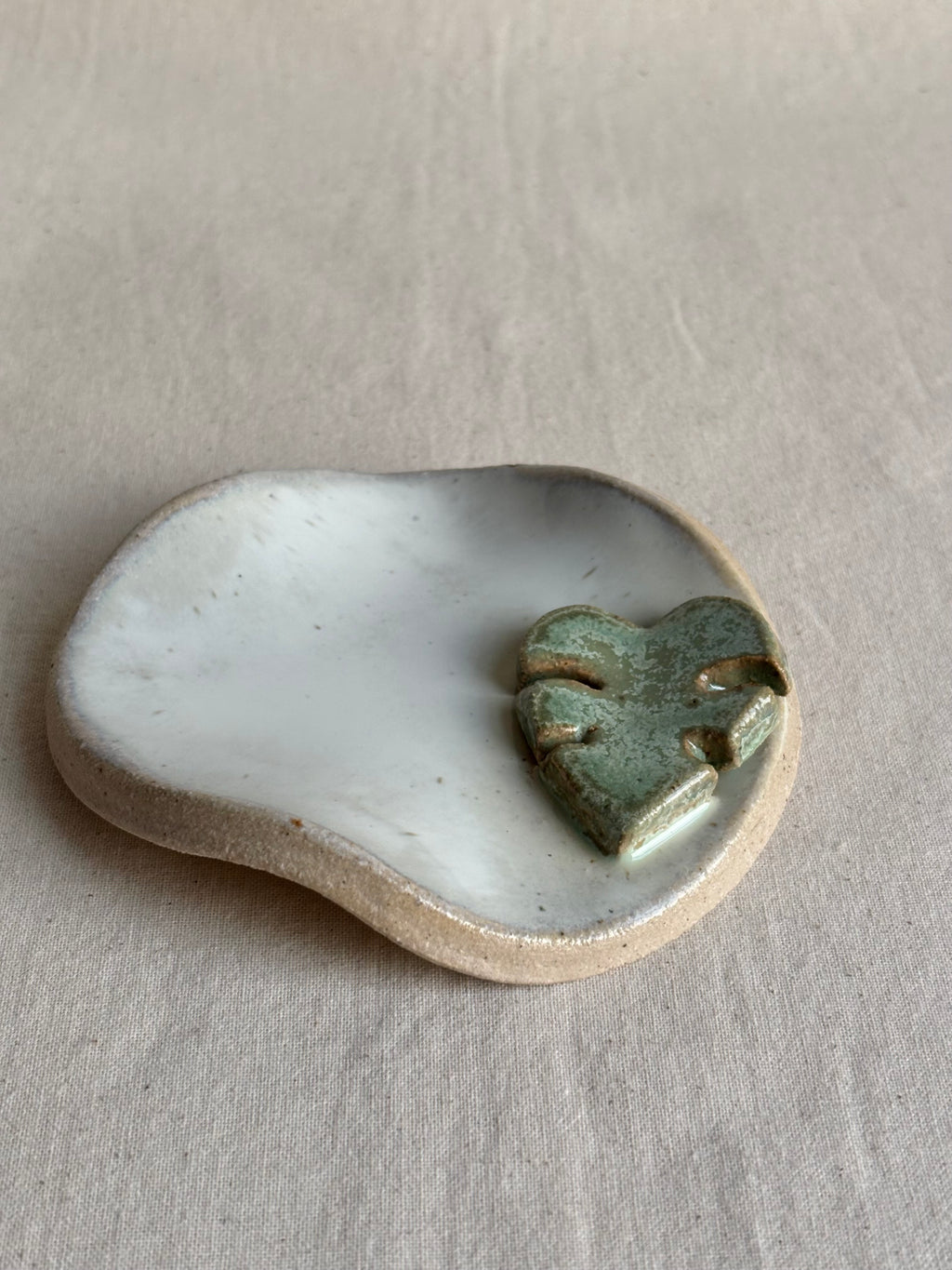 White monstera trinket dish