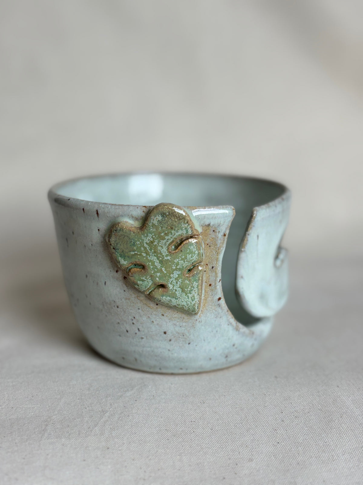 Monstera yarn bowl - blue (second)