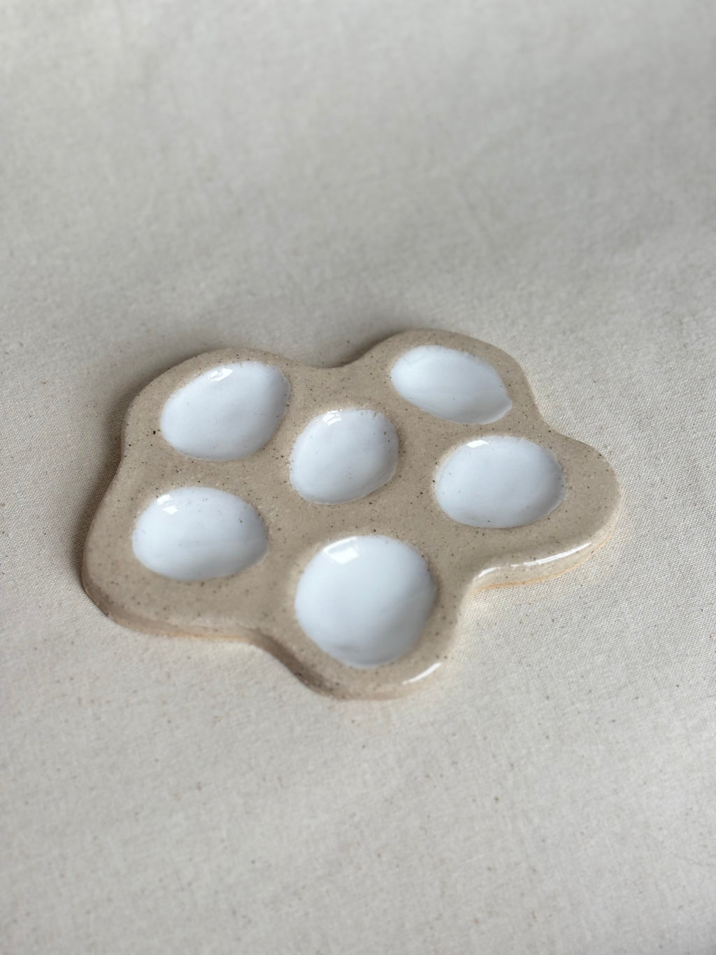 Treasure dish - clear and white