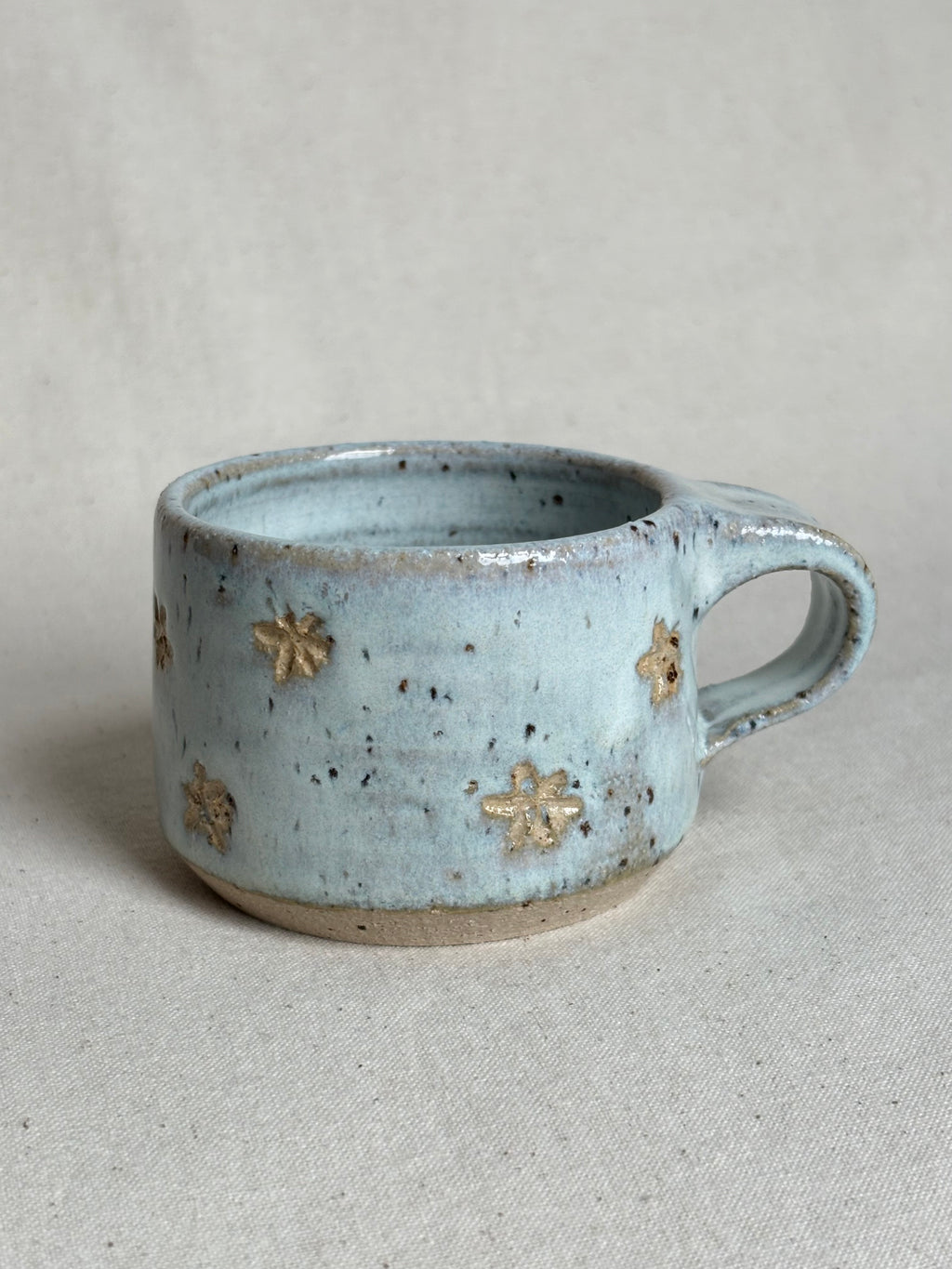 Espresso cup with flower detailing